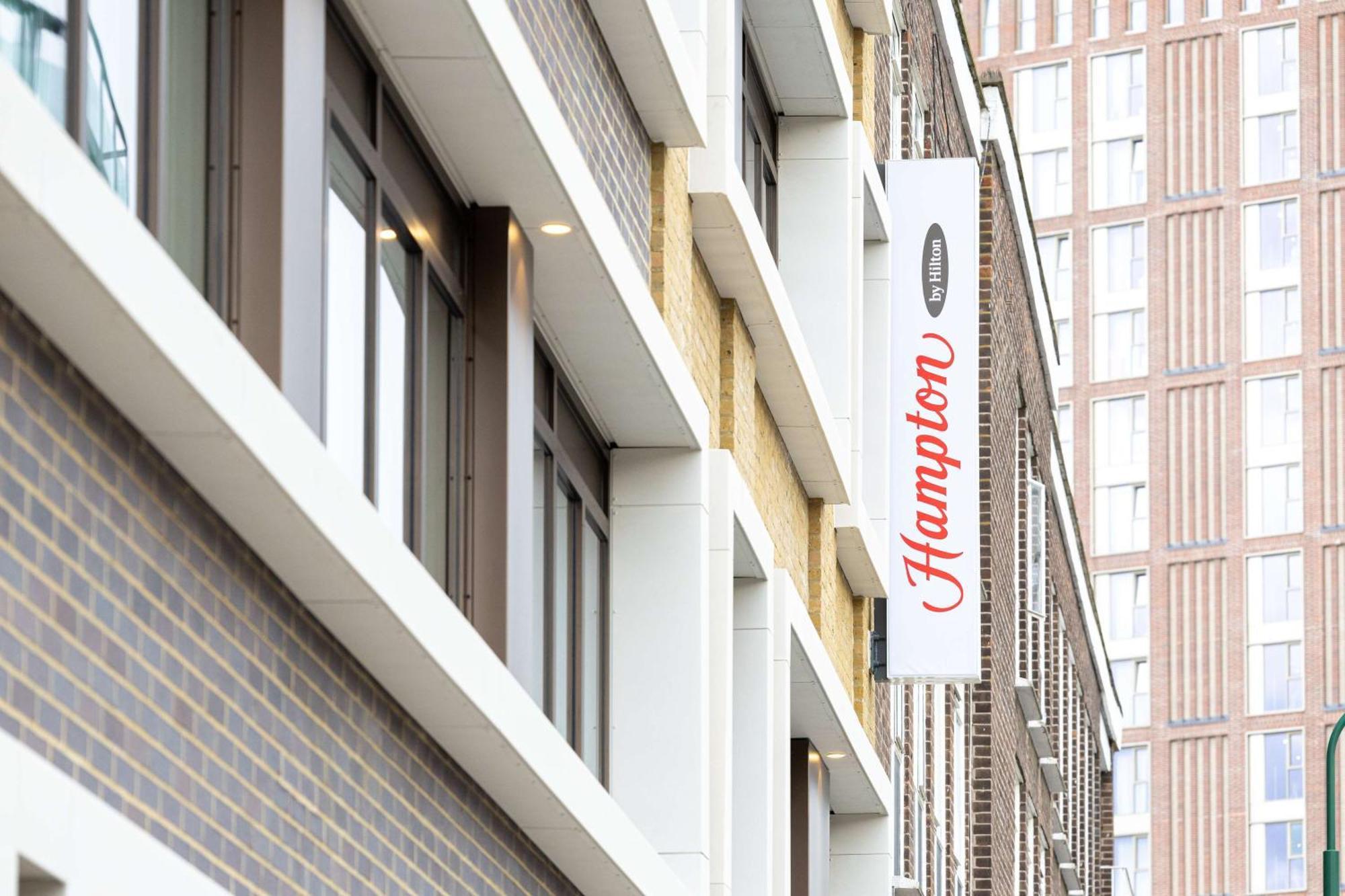 Hampton By Hilton London City Exterior photo